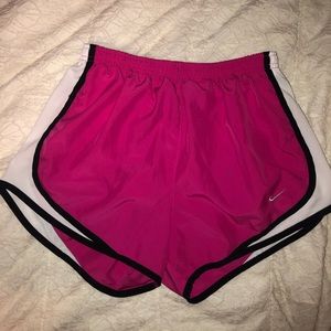 NIKE |🦋Gorgeous dri-fit shorts!! Size Small!